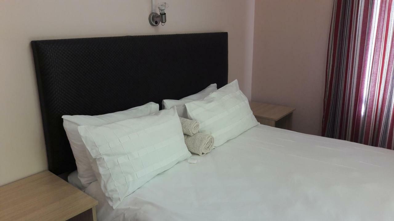 Matatiele Beverly Corner Lodge المظهر الخارجي الصورة